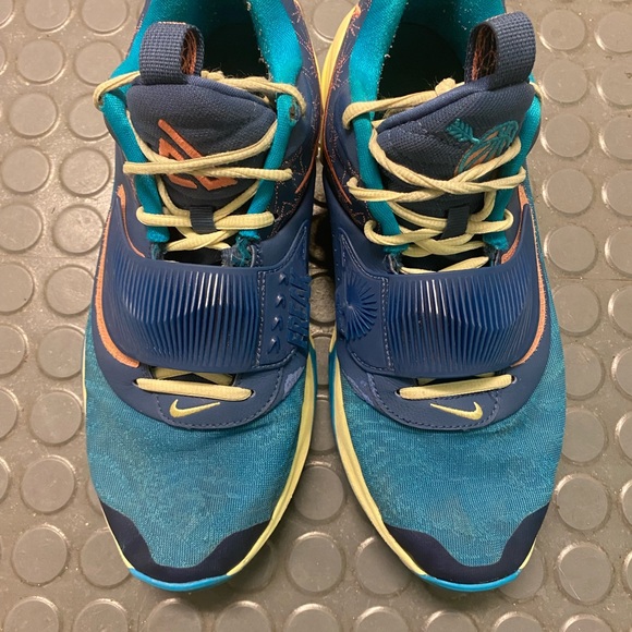 Nike  freak 3 NRG “Valentines day” Mens size 11 - Picture 6 of 6